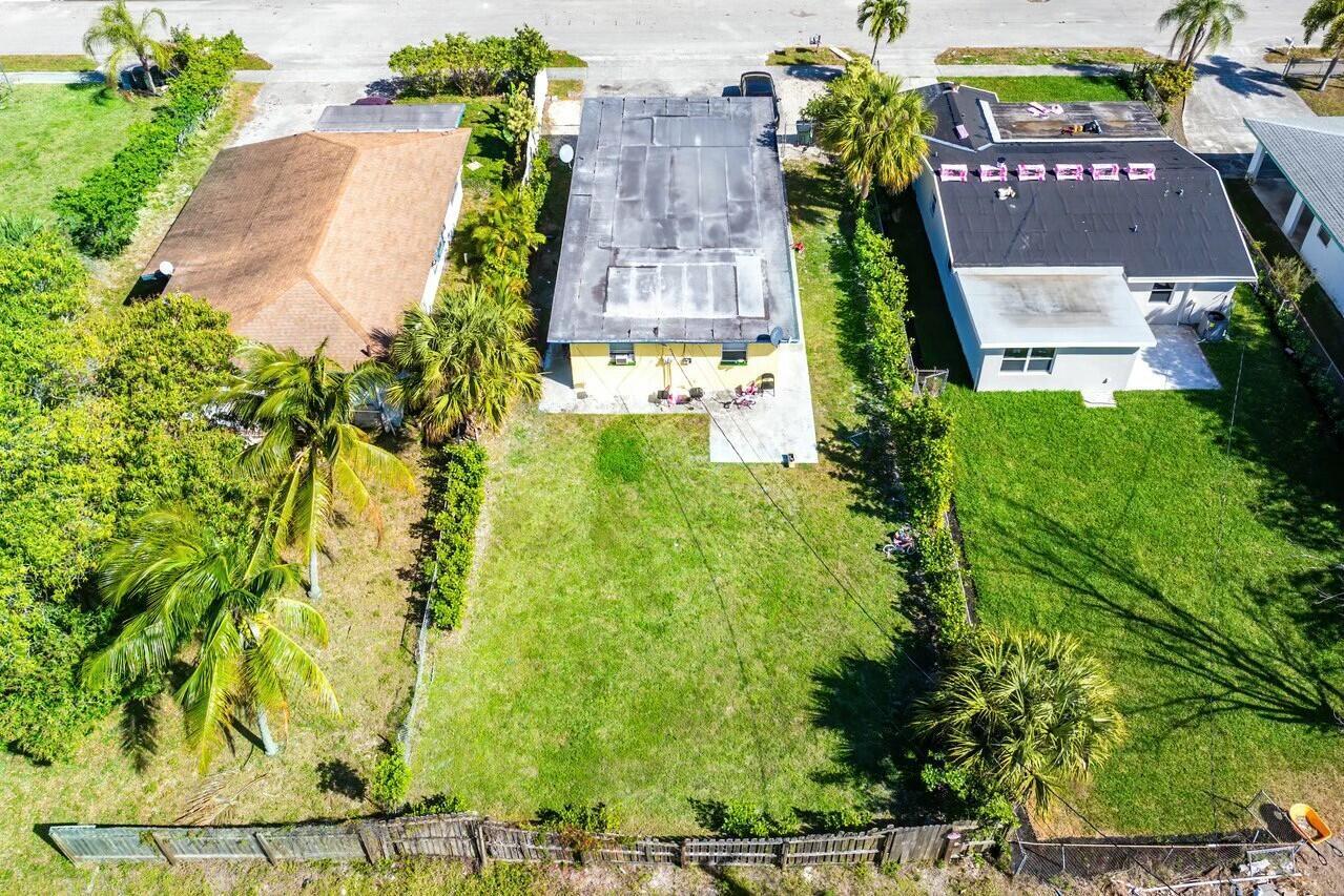 114 SW 9th Avenue