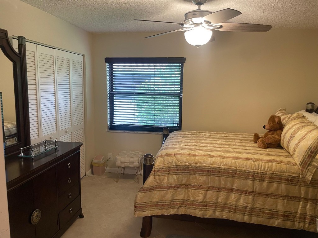 West Glen 128-3 B - Residential