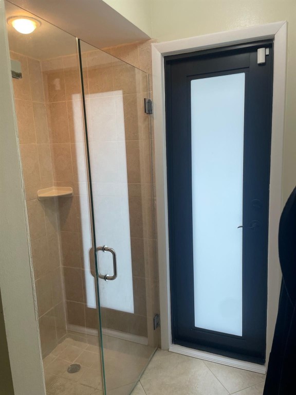 West Glen 128-3 B - Residential