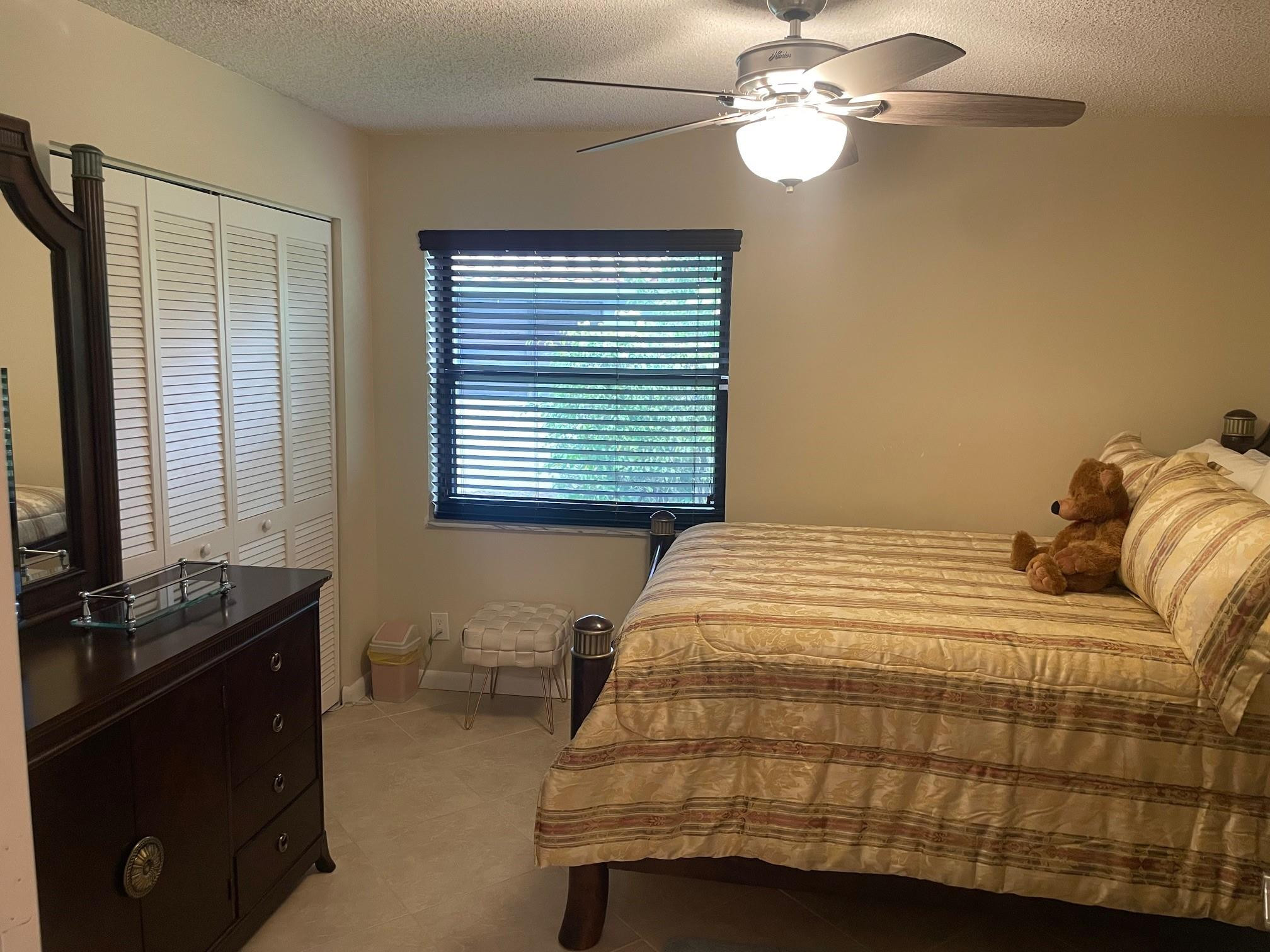 West Glen 128-3 B - Residential