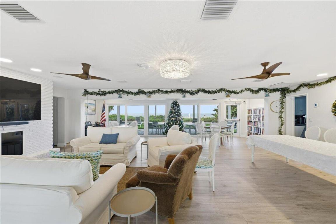 PALM CLUB CO-OP - Residential