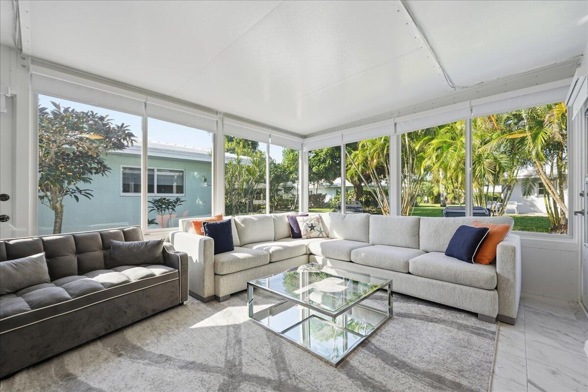 PALM CLUB CO-OP - Residential