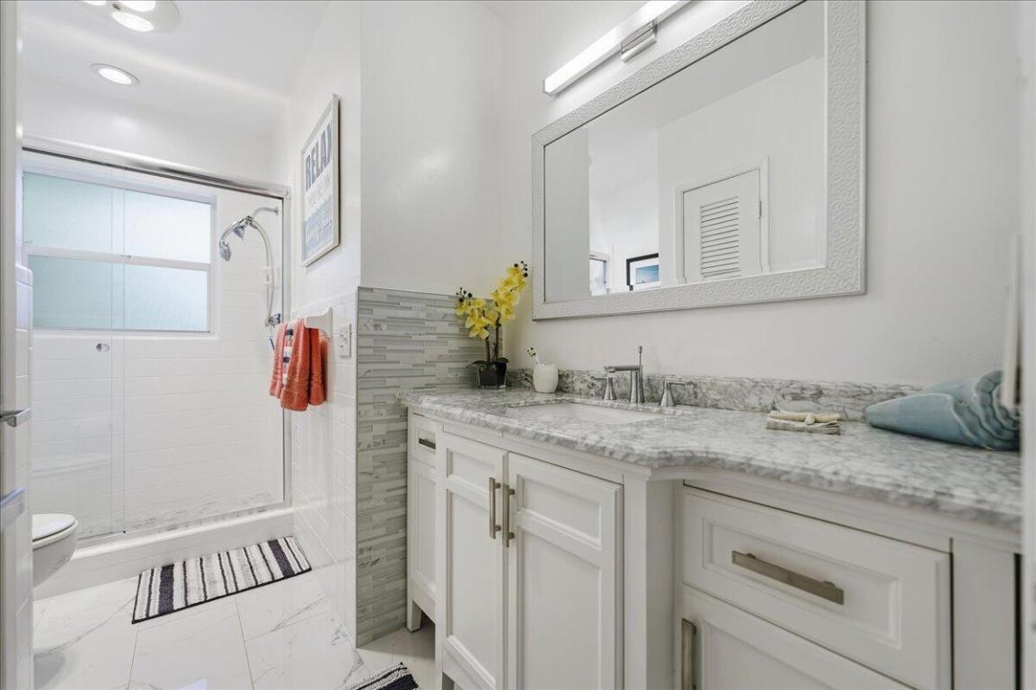 PALM CLUB CO-OP - Residential