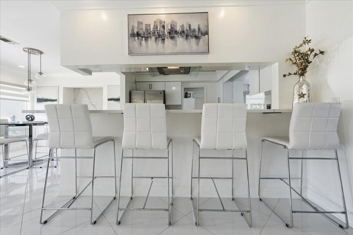 PALM CLUB CO-OP - Residential