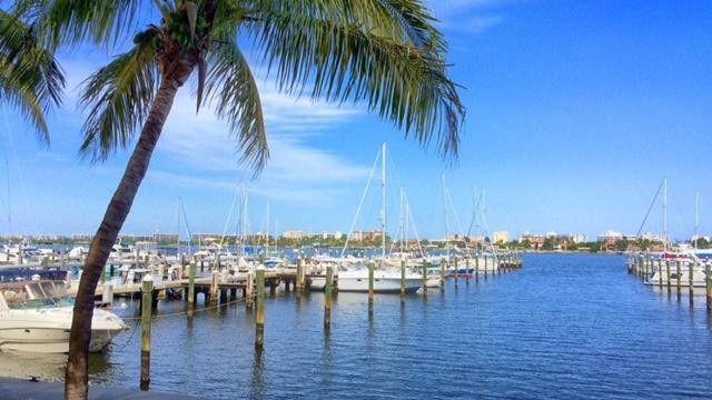 THE MOORINGS - Residential Lease