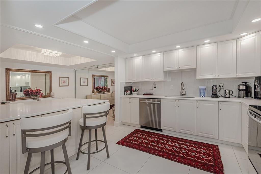 701 Riverside Drive Condo - Residential