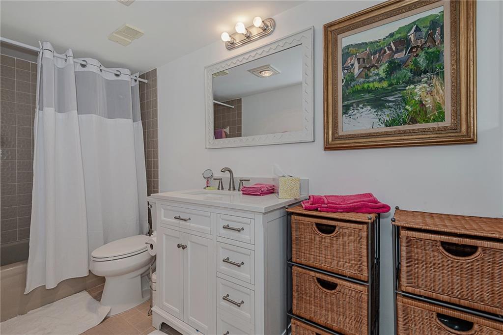 701 Riverside Drive Condo - Residential