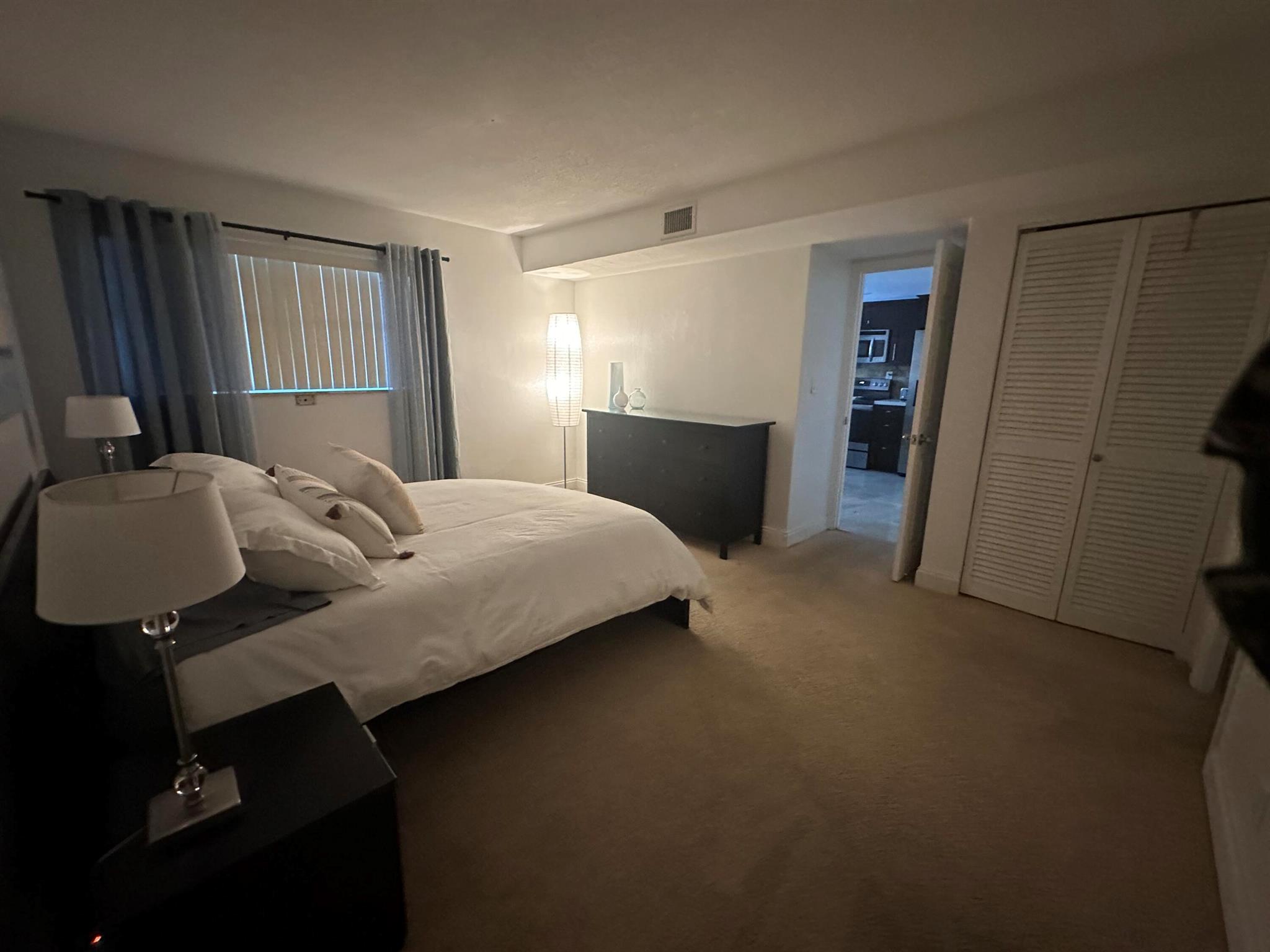 HILLSBORO WINDSOR CONDO - Residential Lease