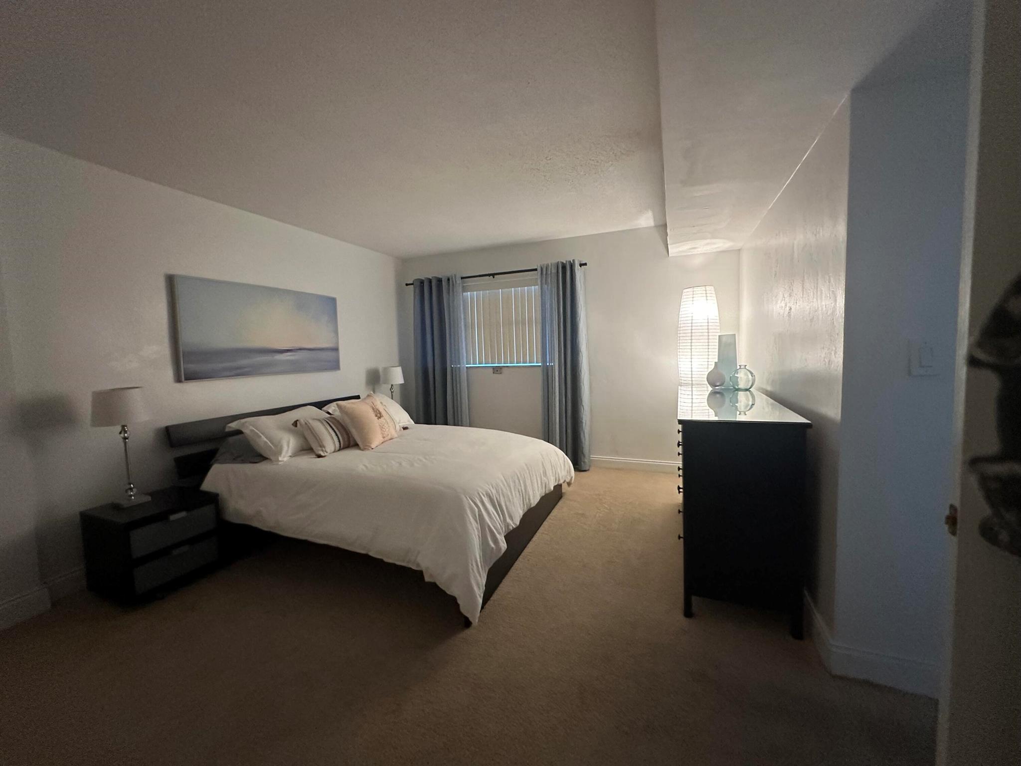 HILLSBORO WINDSOR CONDO - Residential Lease