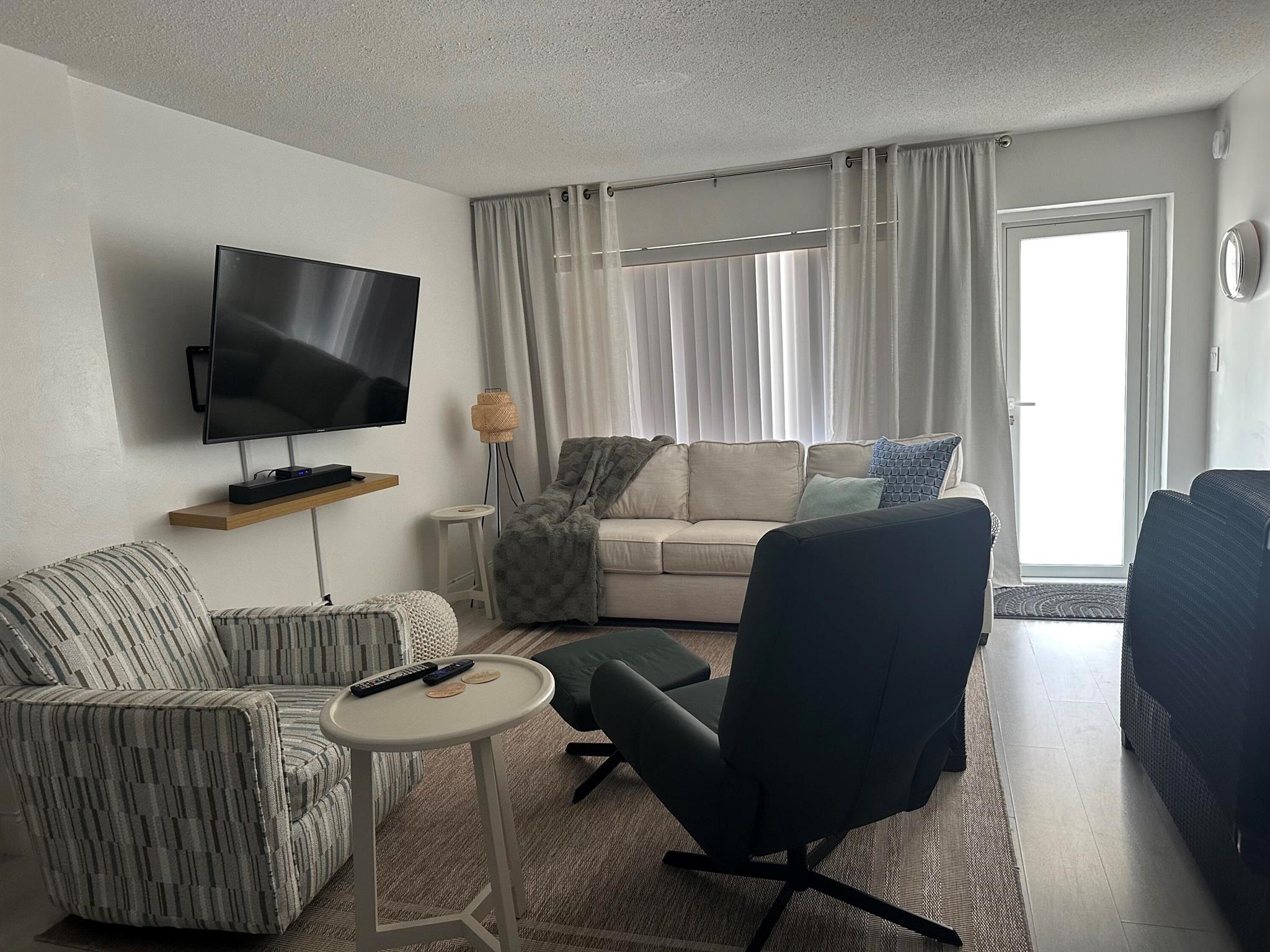 HILLSBORO WINDSOR CONDO - Residential Lease