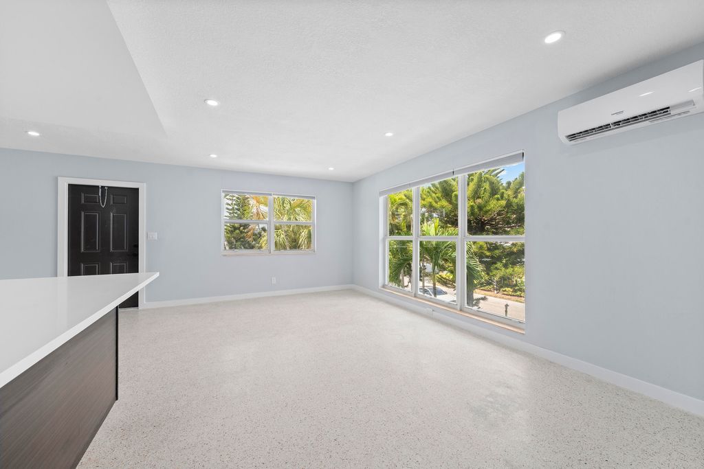 Photo of 3220 NE 7th St #2, Pompano Beach, FL 33062 (MLS # B26006038)