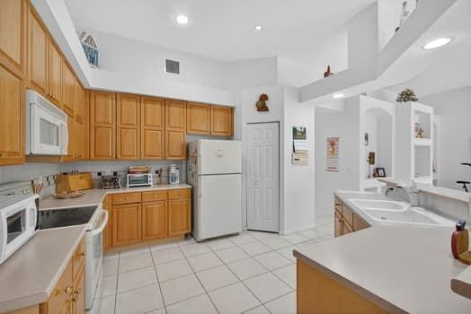 Cypress Lake Estates - Residential