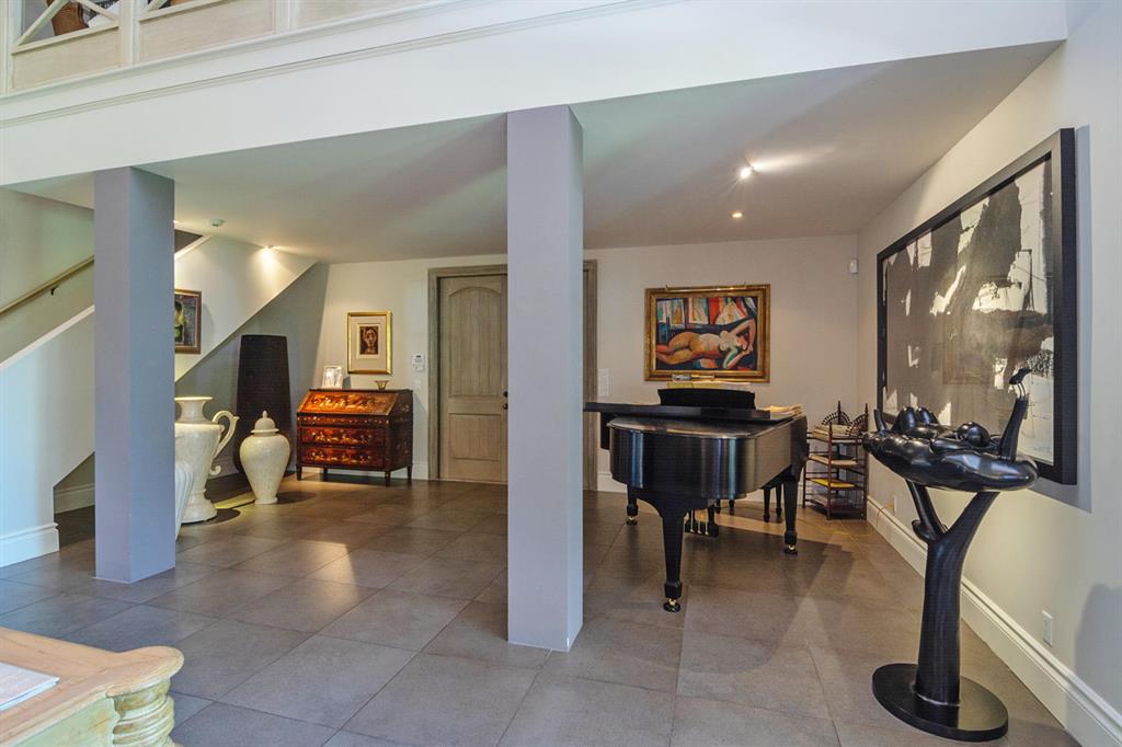 ORCHID LANE - Residential