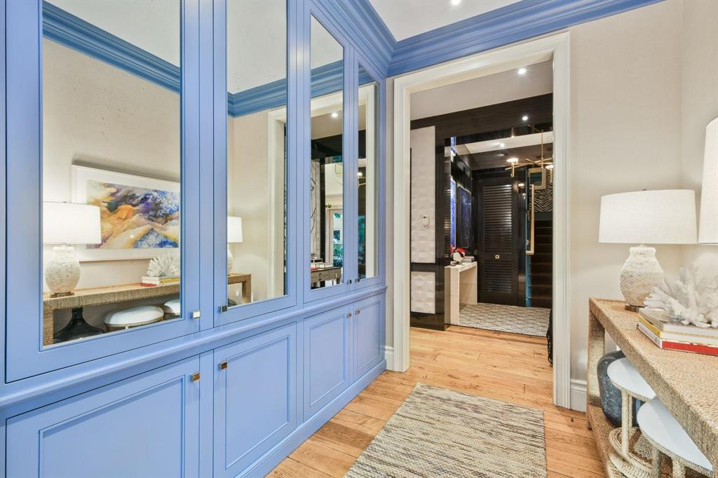 ORCHID LANE - Residential