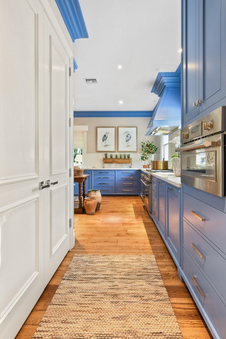 ORCHID LANE - Residential