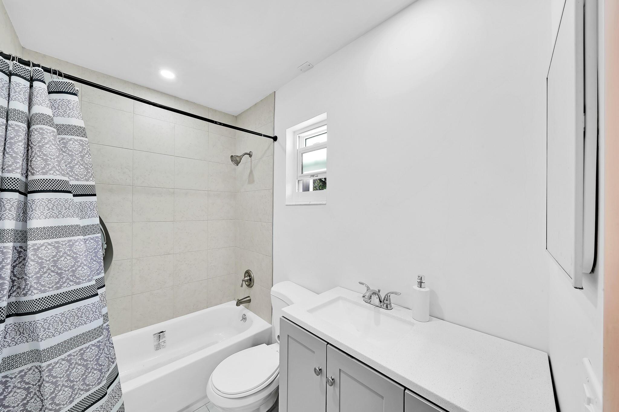 Paradise Gardens Sec 3 72 - Residential