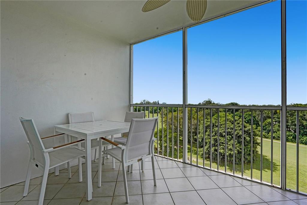Palm Aire CC Bldg 10 - Residential