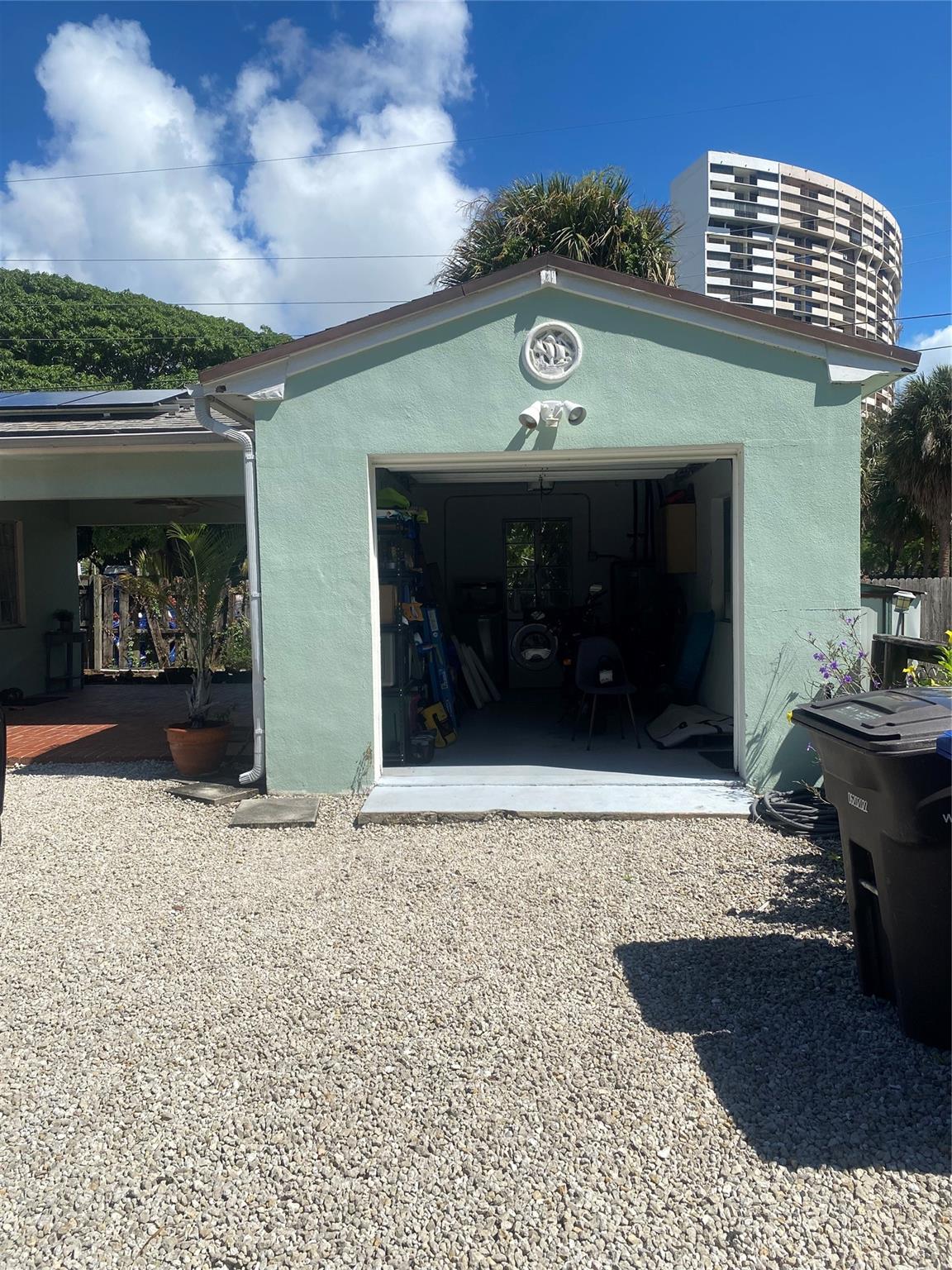 4914 N Flagler Dr
