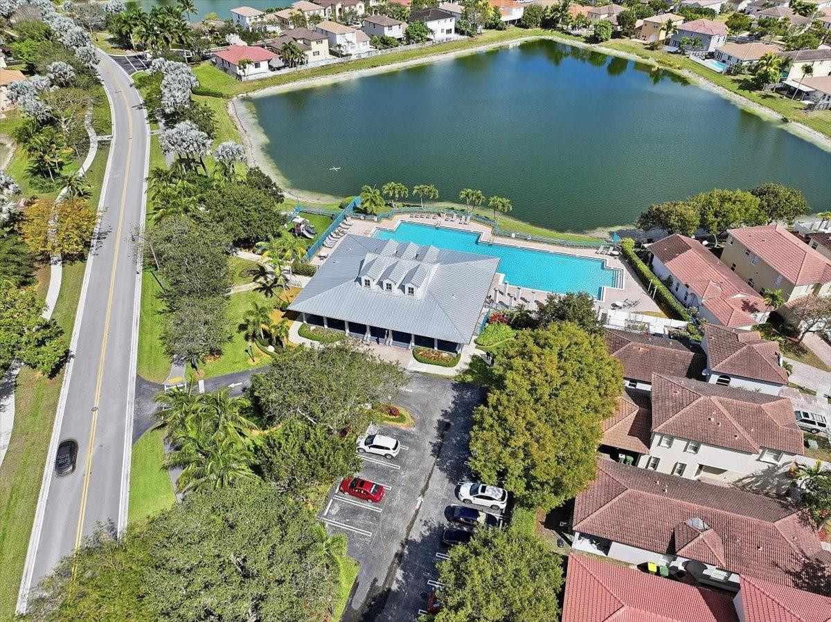 PORTOFINO PALMS - Residential