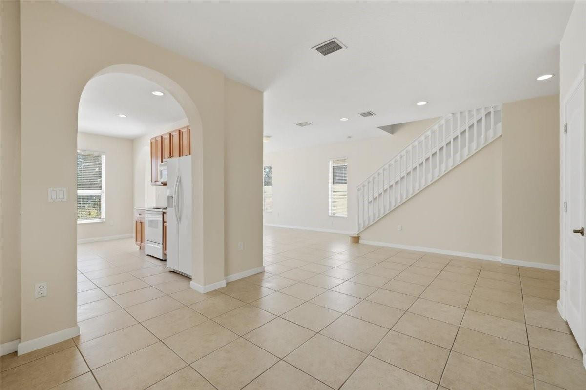 PORTOFINO PALMS - Residential