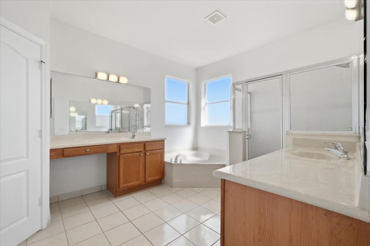 PORTOFINO PALMS - Residential