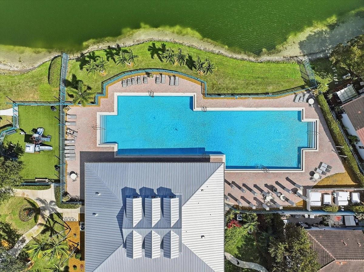 PORTOFINO PALMS - Residential