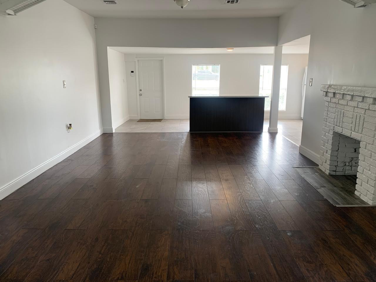 2212 Division Avenue