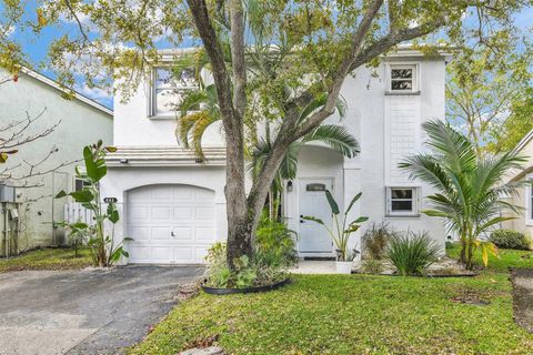 Tiny photo for 843 NW 98th Avenue, Plantation, FL 33324 (MLS # F10554029)
