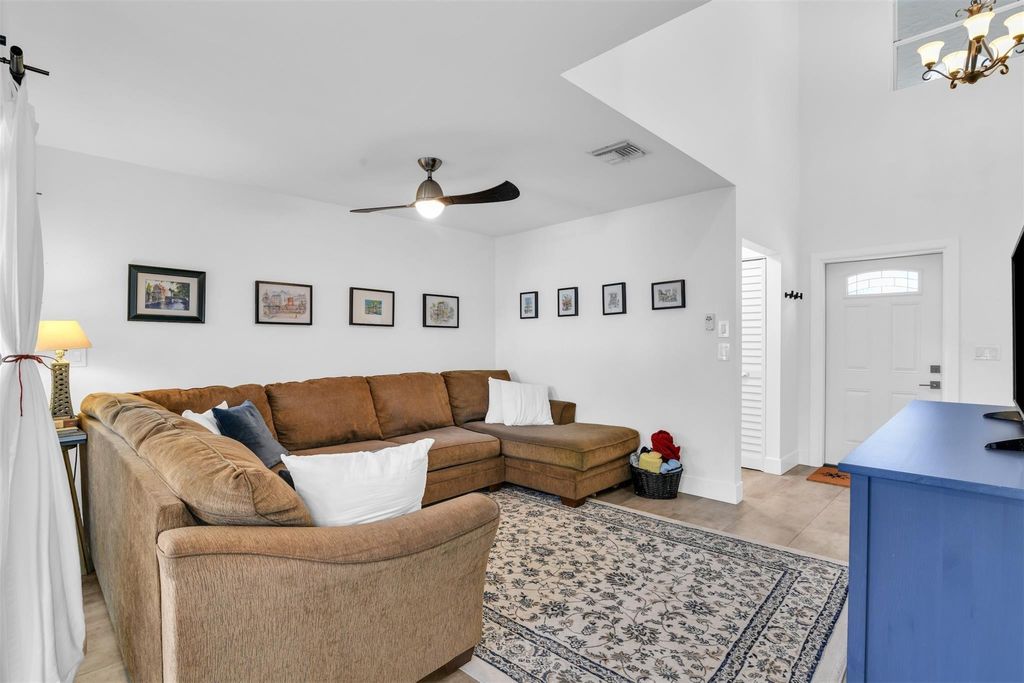 Photo of 843 NW 98th Avenue, Plantation, FL 33324 (MLS # F10554029)