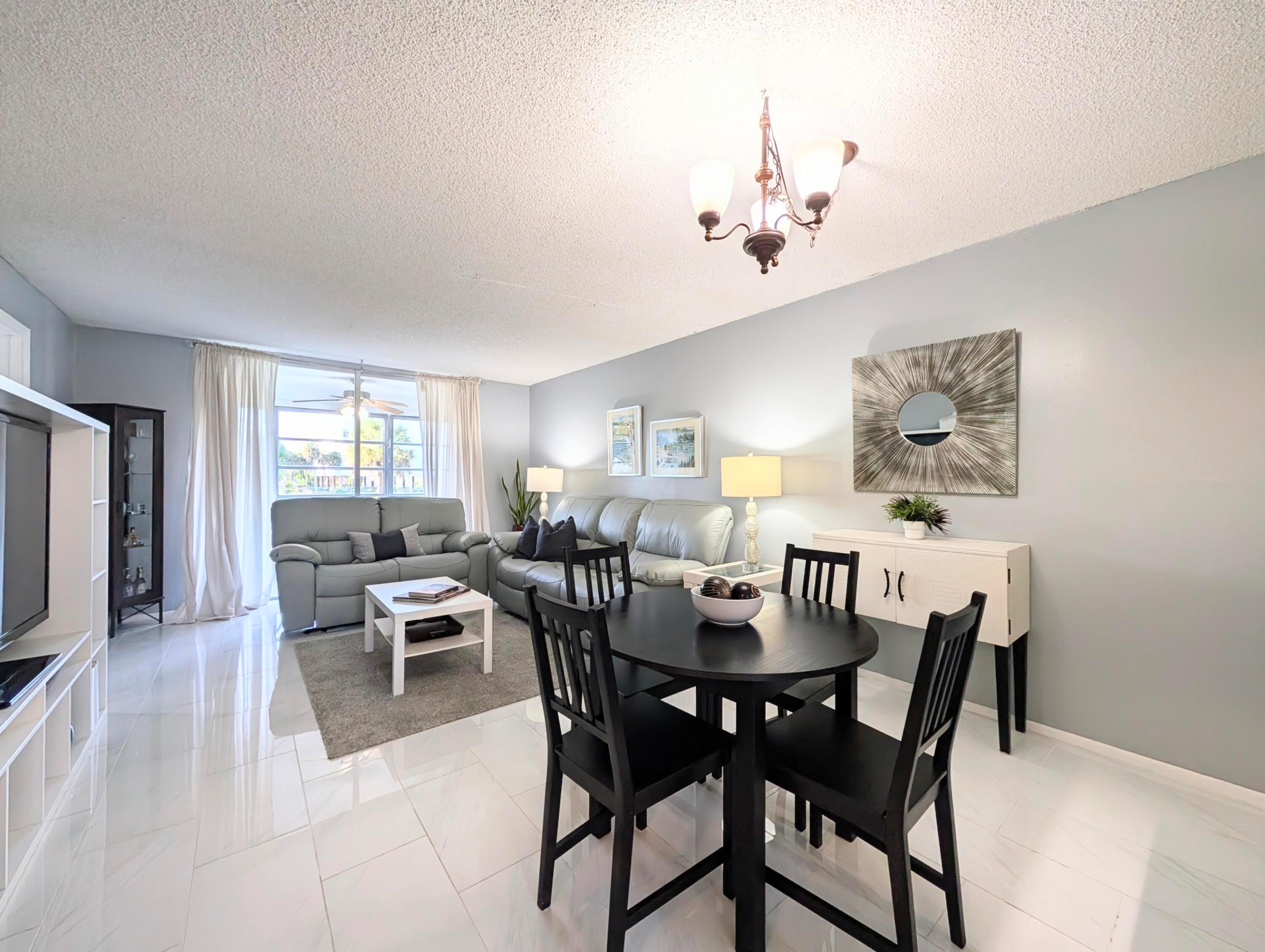 SUNRISE LAKES 32 CONDO - Residential