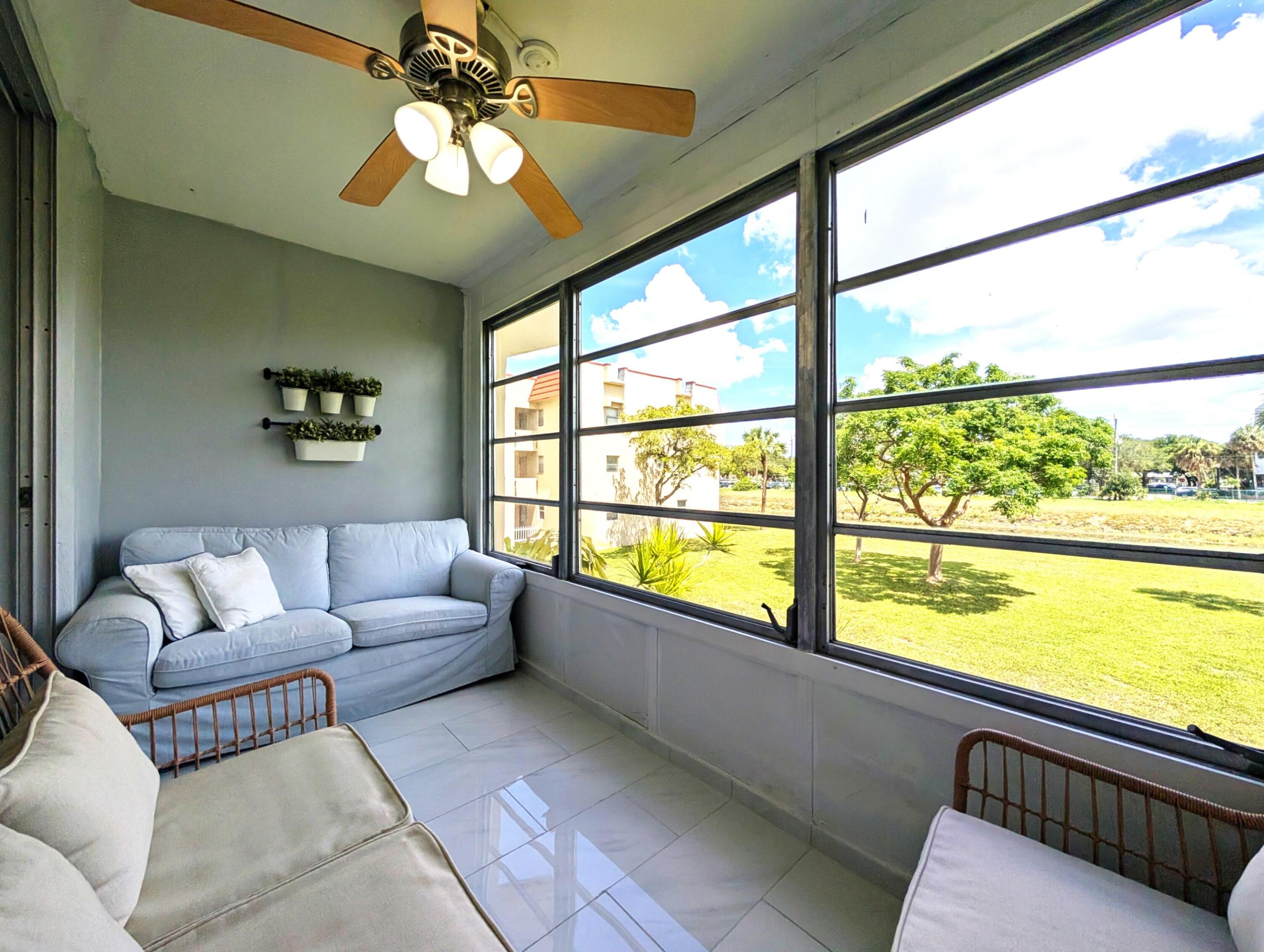 SUNRISE LAKES 32 CONDO - Residential