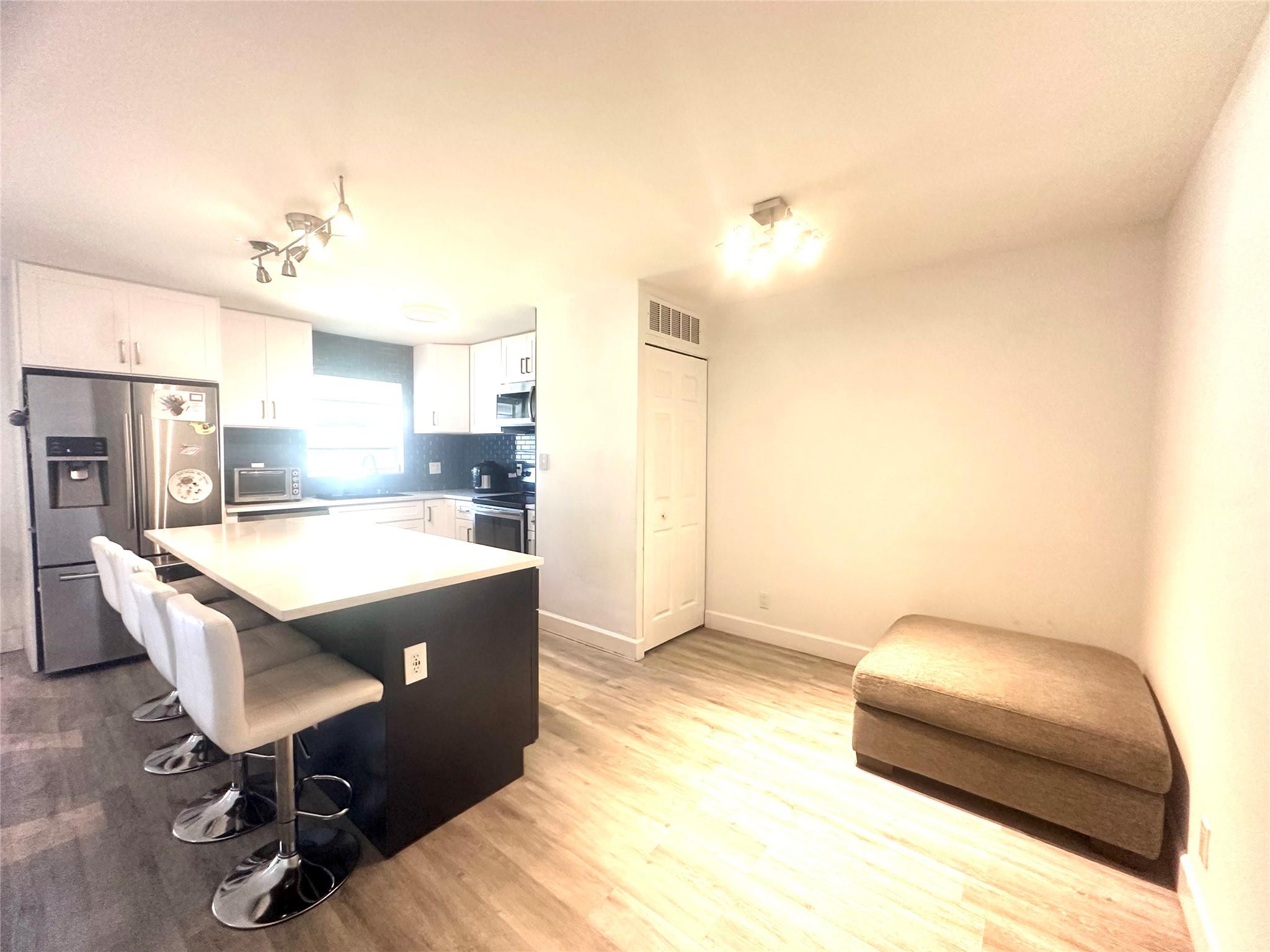 1124 NW 13th Street 202a