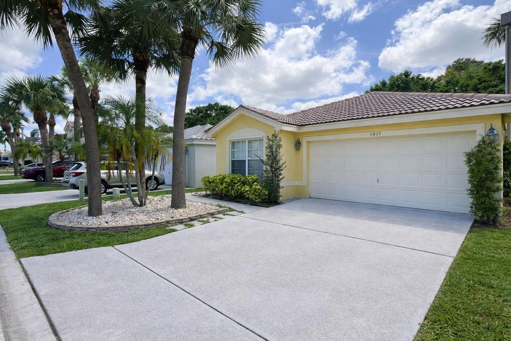 Photo of 8057 Stirrup Cay Court, Boynton Beach, FL 33436 (MLS # B26014867)