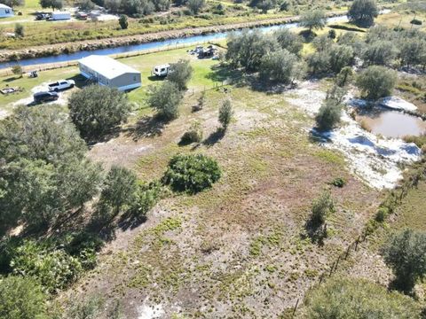 A home in Okeechobee