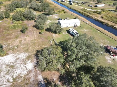 A home in Okeechobee