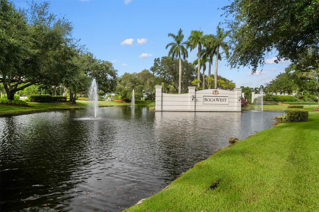 Photo of 1624 Bridgewood Drive #4, Boca Raton, FL 33434 (MLS # F10518965)