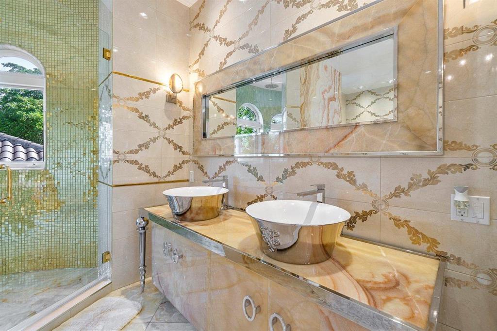 The Harborage - Residential