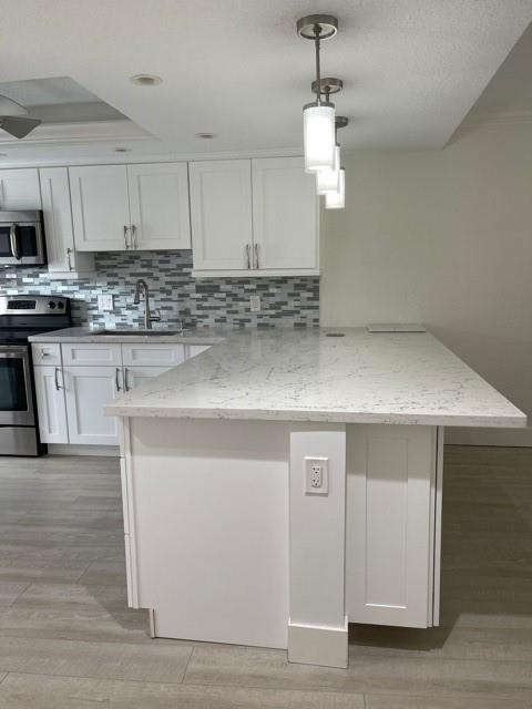 2731 NE 14th Street Causeway 103