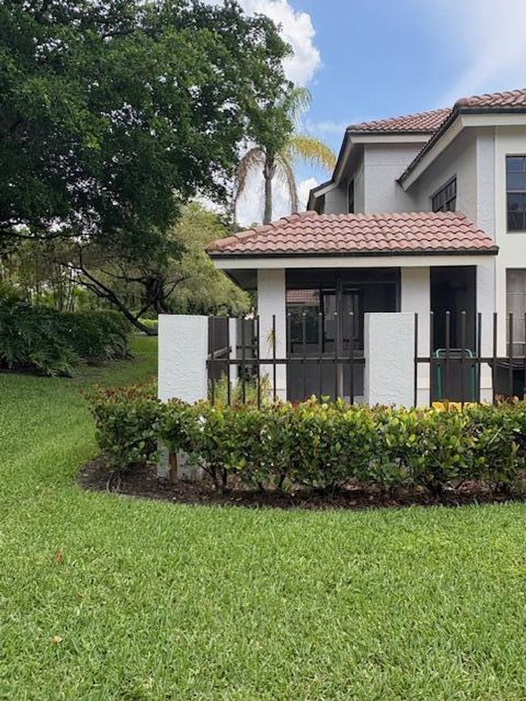 Photo of 579 Prestwick Circle #3, Palm Beach Gardens, FL 33418 (MLS # R11103738)