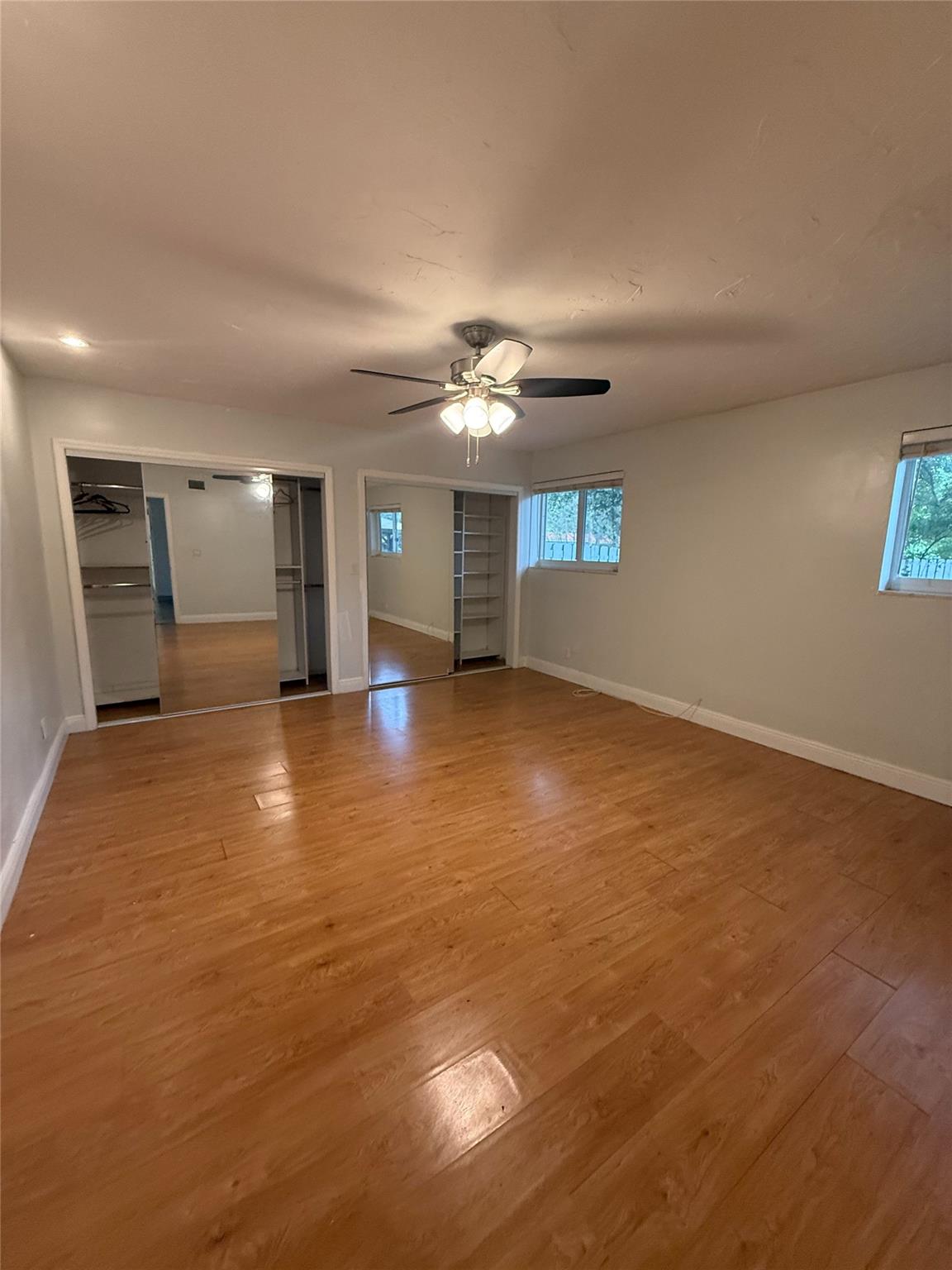 COUNTRY CLUB ESTATES UNIT - Residential Lease