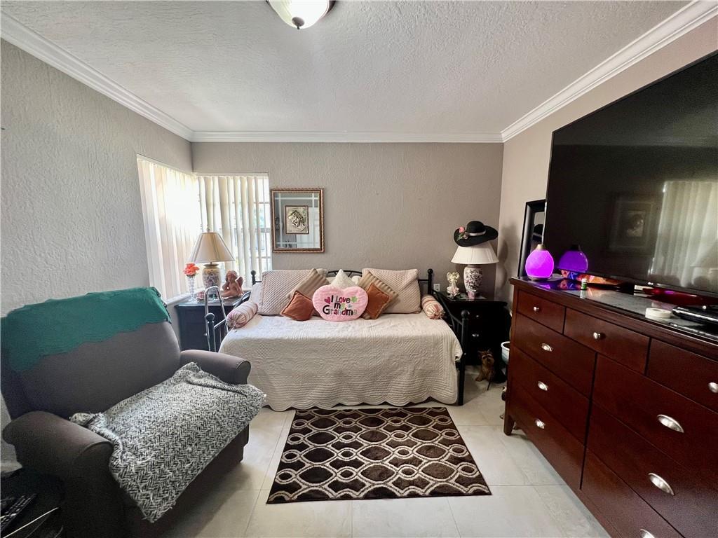 Woodbridge 93-28 B - Residential