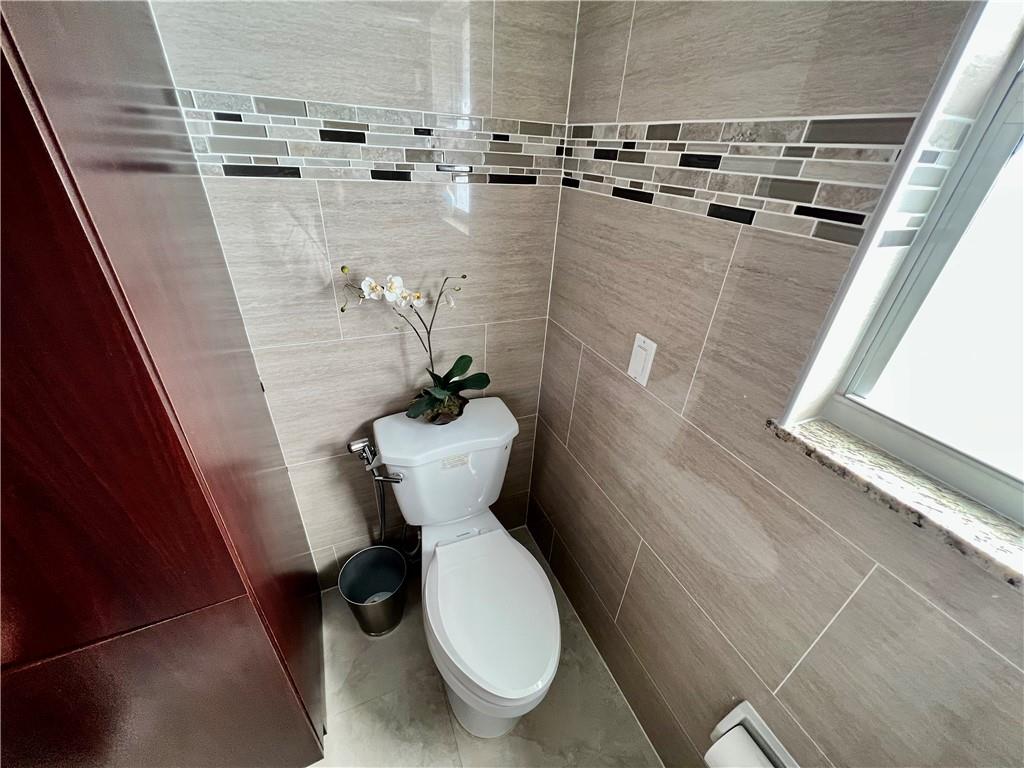 Woodbridge 93-28 B - Residential