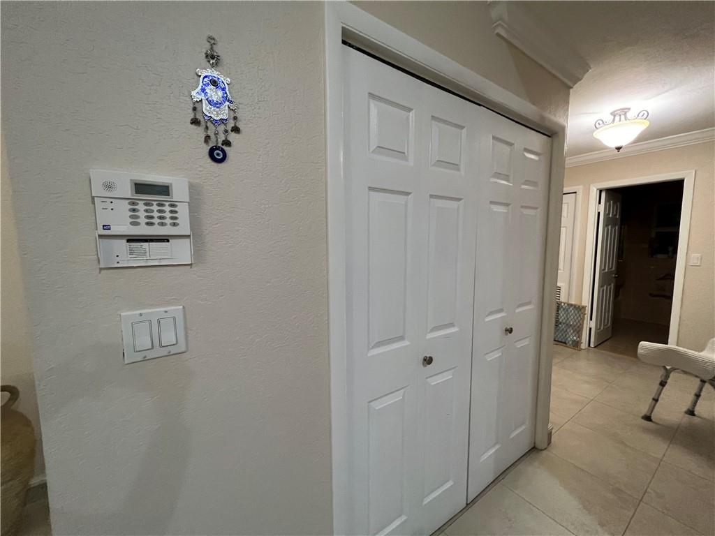 Woodbridge 93-28 B - Residential