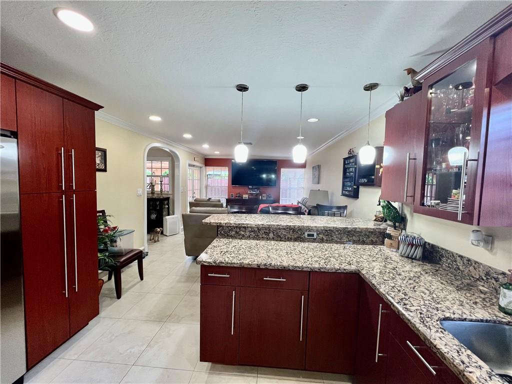 Woodbridge 93-28 B - Residential