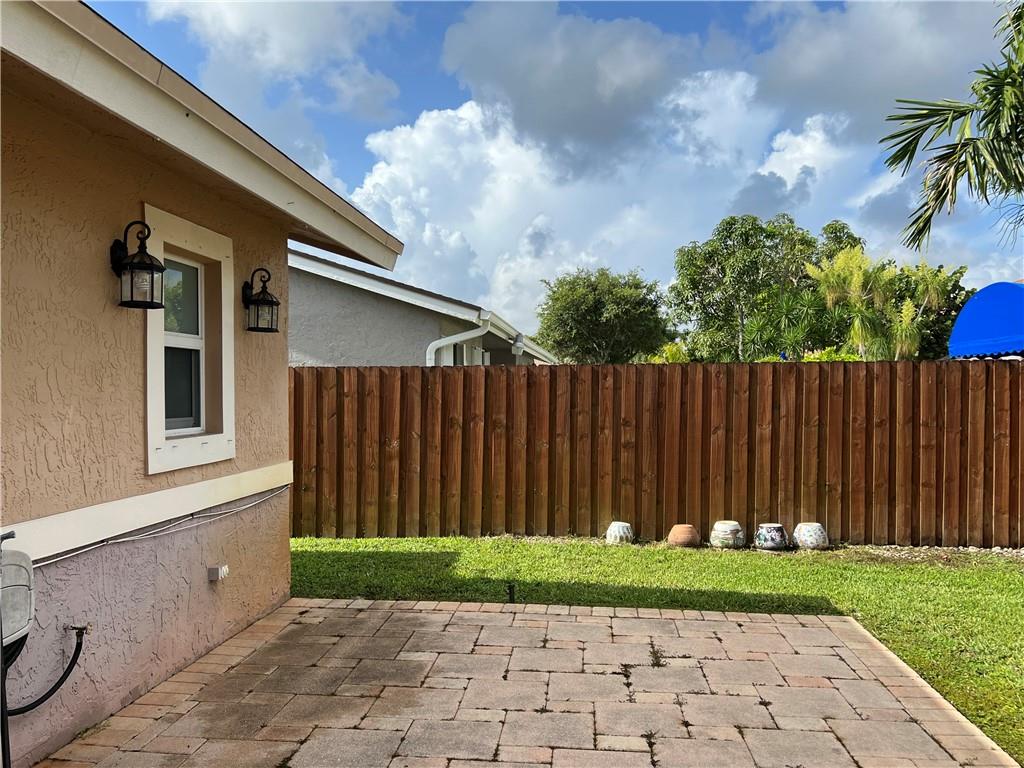 Woodbridge 93-28 B - Residential