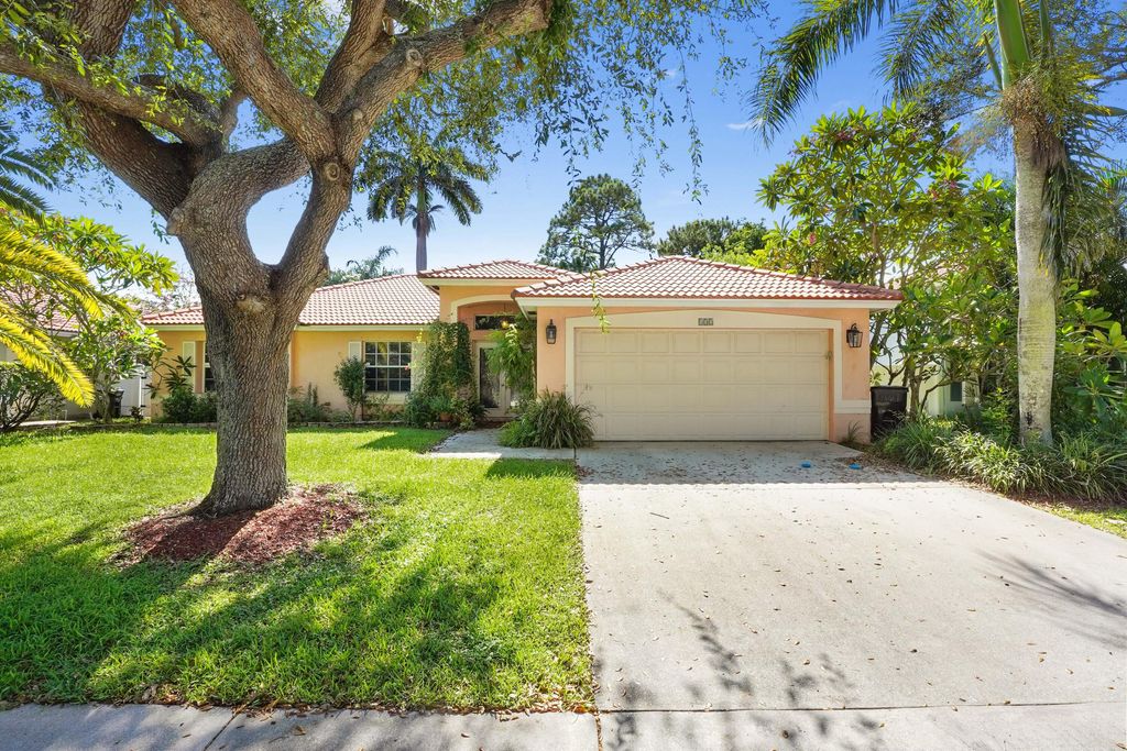 Photo of 132 W Lee Road, Delray Beach, FL 33445 (MLS # R11008908)