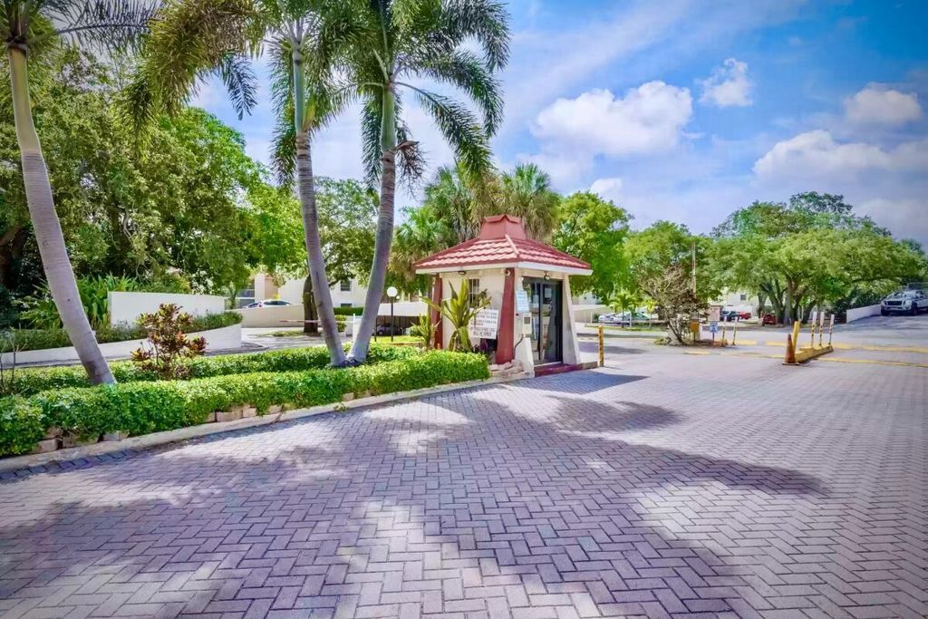 Photo of 616 NW 13th Street #24, Boca Raton, FL 33486 (MLS # B26009014)