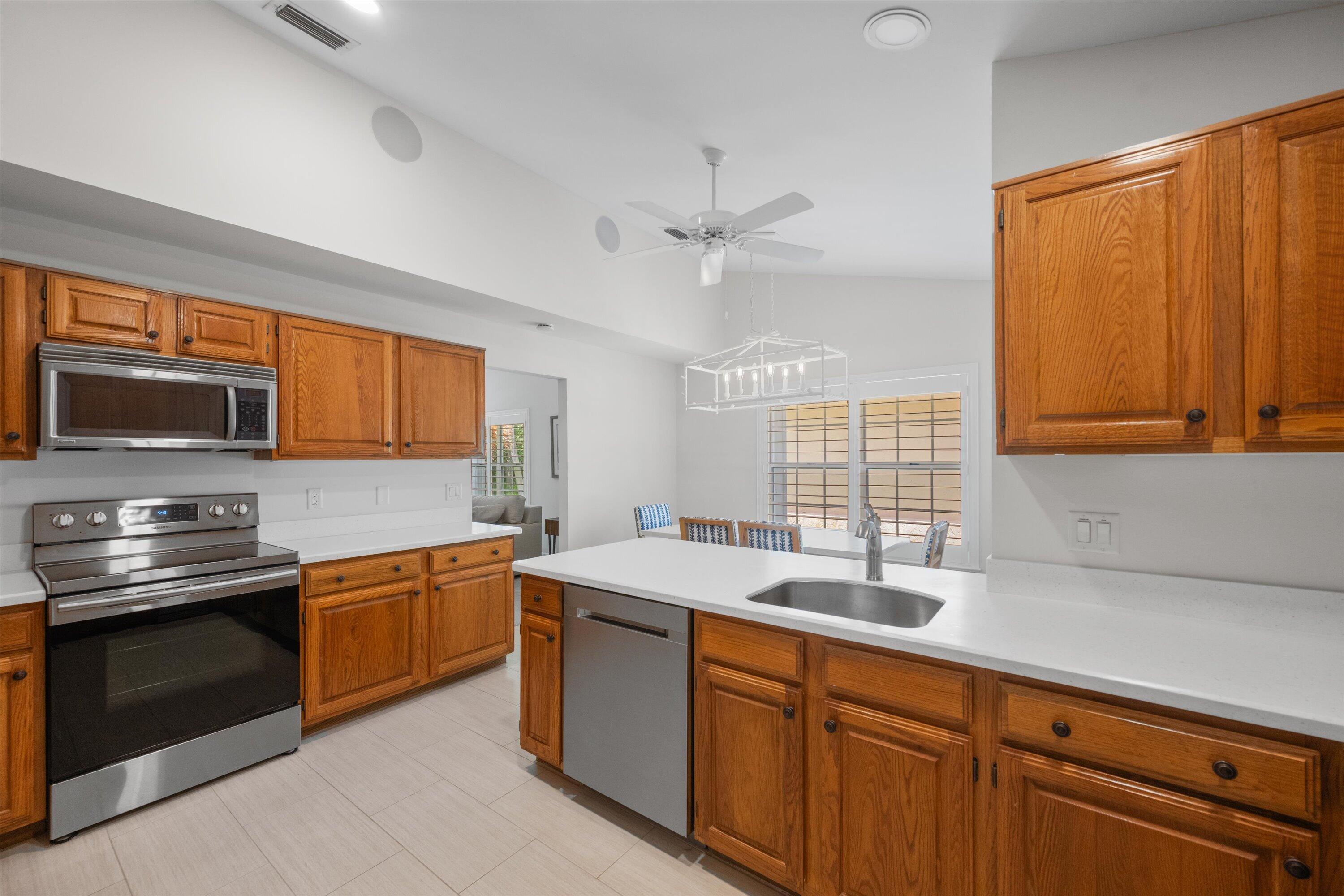 SHEARWATER AT JONATHANS LANDING - Residential