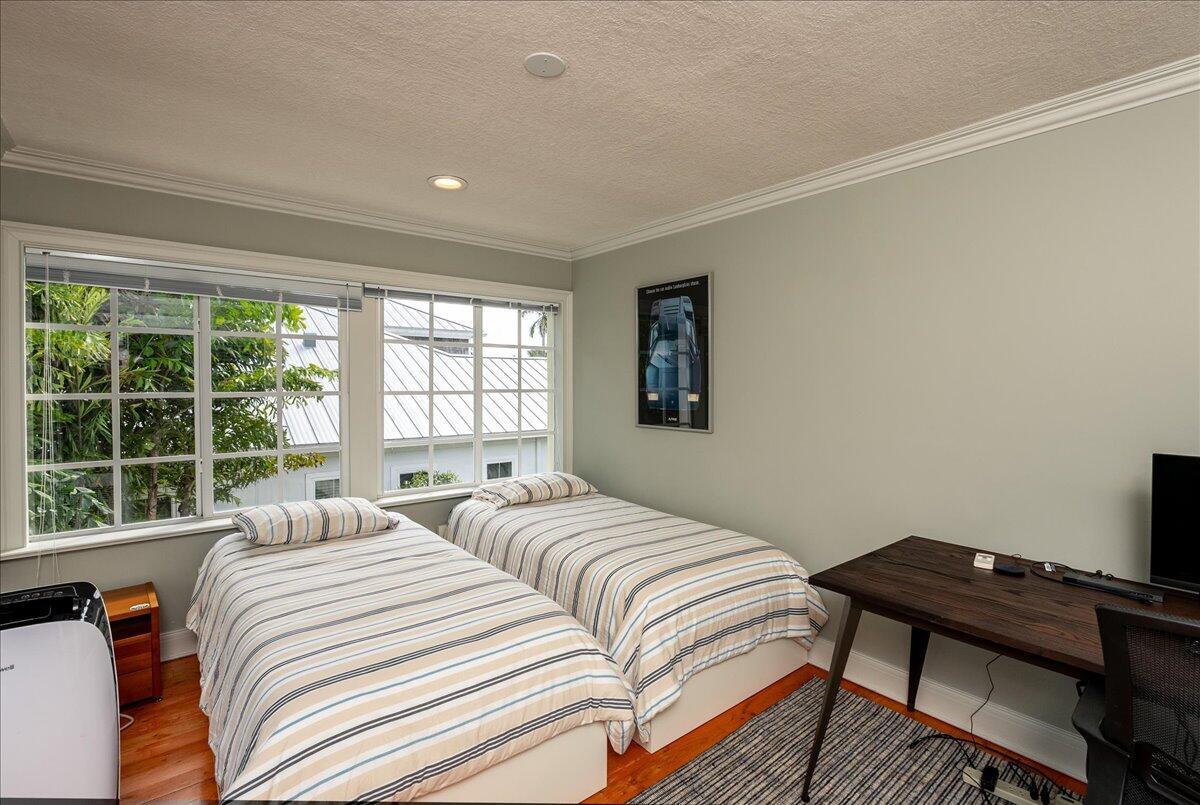 SYLVAN SHORES - Residential Lease