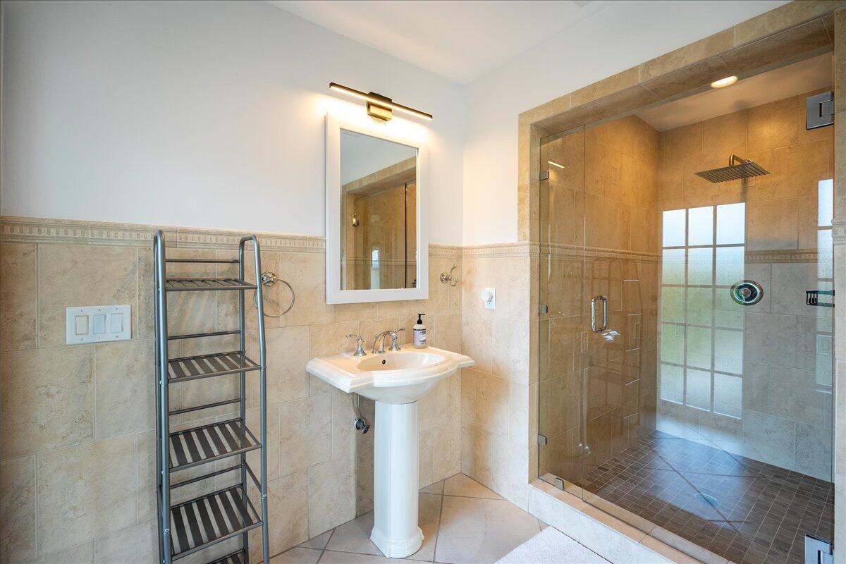 SYLVAN SHORES - Residential Lease
